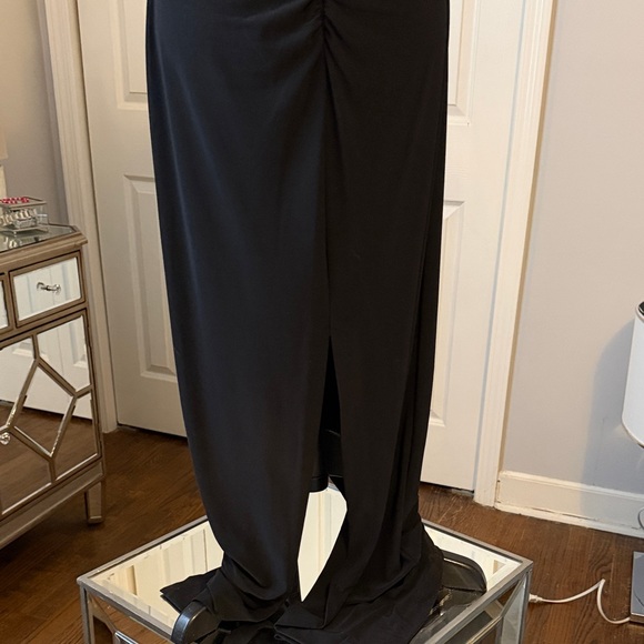 XSCAPE Elegant Black Off-Shoulder Dress NWT Sz 12 Gorgeous ❤️ - Picture 7 of 11